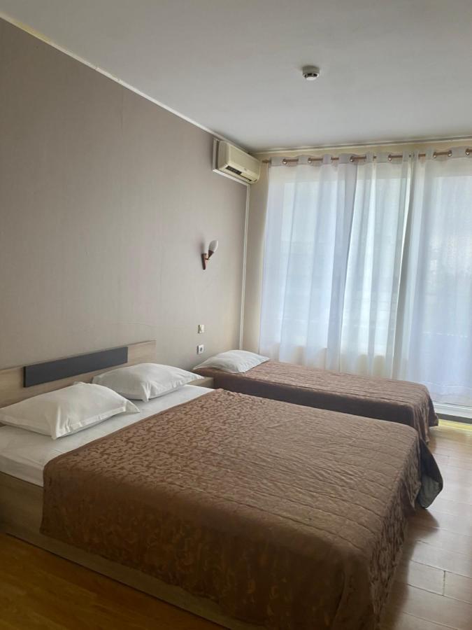 Apartments Danita & Restaurant&Pool Bar Varna ภายนอก รูปภาพ