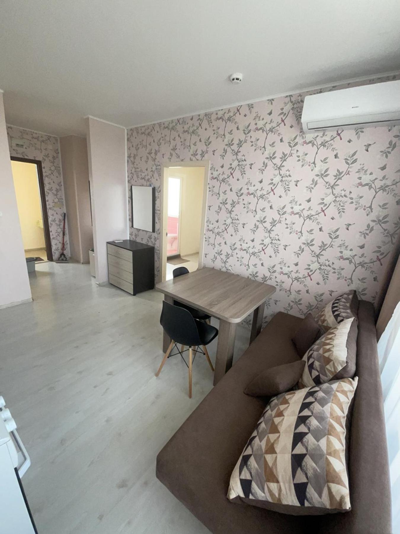 Apartments Danita & Restaurant&Pool Bar Varna ภายนอก รูปภาพ