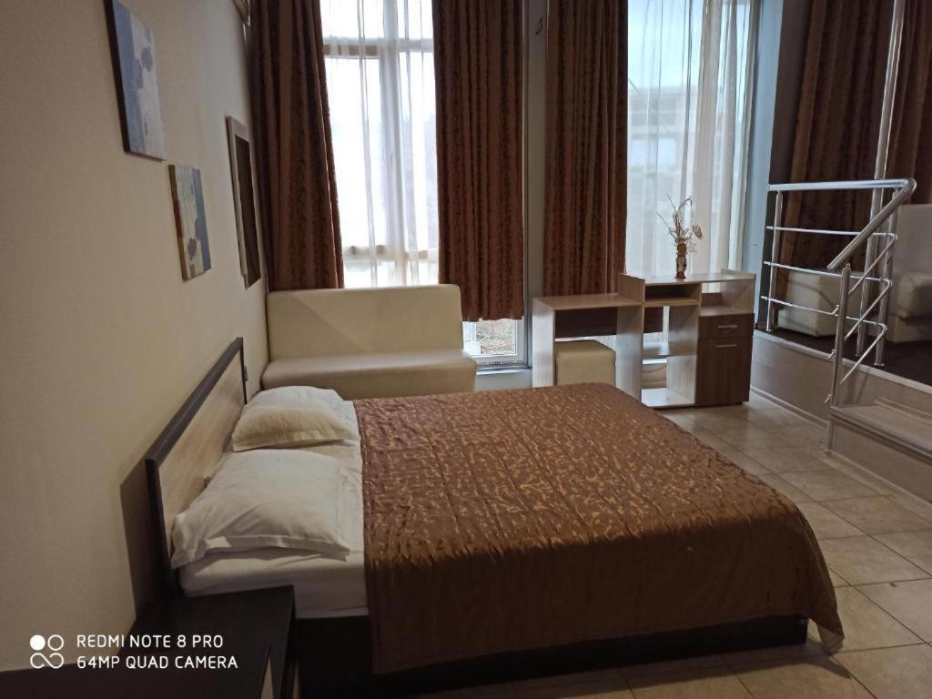 Apartments Danita & Restaurant&Pool Bar Varna ภายนอก รูปภาพ